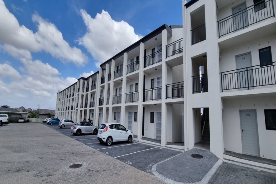 1 Bedroom Property for Sale in Haasendal Western Cape